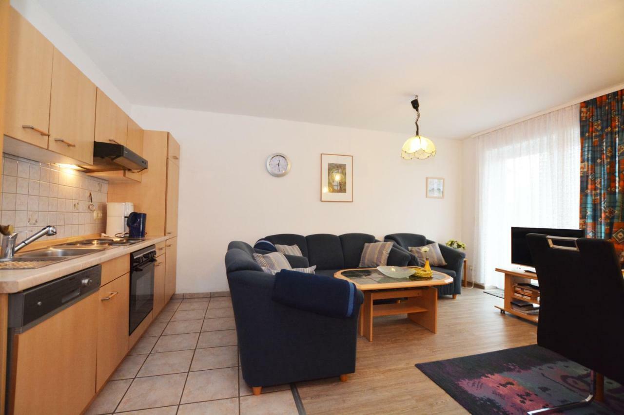 Hof-holland , Moellers Hof 1 Busum
